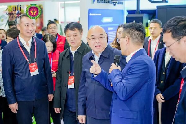 托普云农为数字植保的发展注智赋能